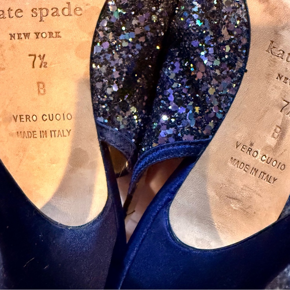 KATE SPADE Italian Leather Navy Blue Multicolor Rainbow Glitter Slingback Heels! - Picture 4 of 7